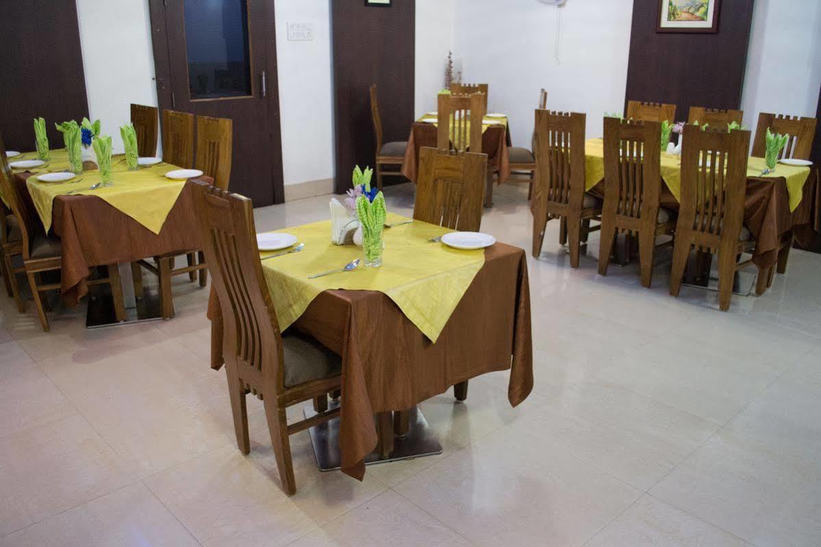 Hotel Seetal Cuttack Exterior foto